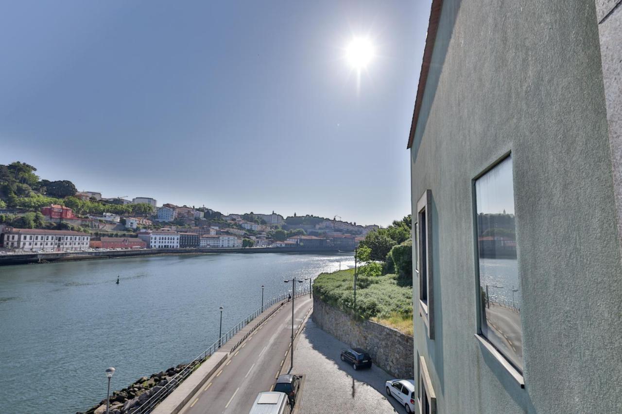 Douro Triplex - Destilaria Residence By Porto City Hosts ヴィラ・ノヴァ・デ・ガイア エクステリア 写真